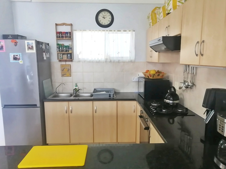 2 Bedroom Property for Sale in Reebok Western Cape